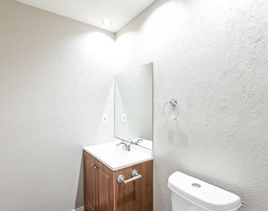 2719 Killdeer Lane - Photo Thumbnail 13