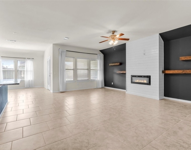 2327 Cherrington Woods Lane - Photo Thumbnail 2