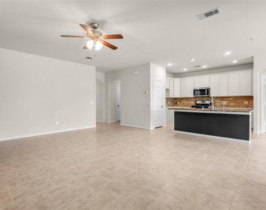 2327 Cherrington Woods Lane - Photo Thumbnail 5