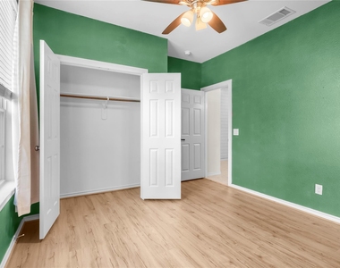 2327 Cherrington Woods Lane - Photo Thumbnail 15