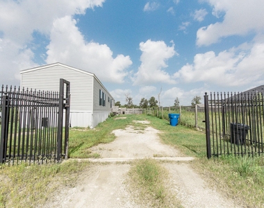 1173 Road 5714 - Photo Thumbnail 1