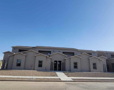 1060 Hoppas Street - Photo Thumbnail 2