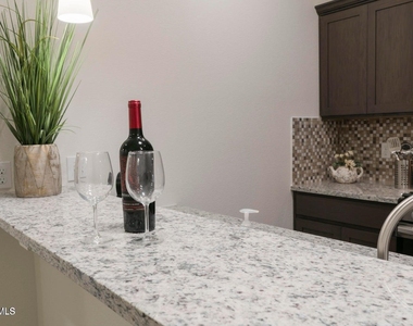 1060 Hoppas Street - Photo Thumbnail 9