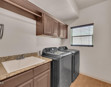 11714 Dos Palmas Drive - Photo Thumbnail 8