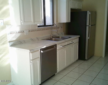 1917 Ralph Janes Place - Photo Thumbnail 3