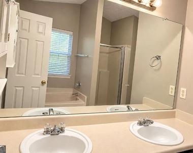 5445 Hilltop Pass - Photo Thumbnail 10