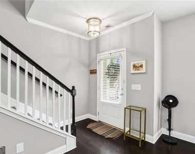 209 Aventine Lane - Photo Thumbnail 2