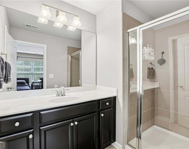 209 Aventine Lane - Photo Thumbnail 17