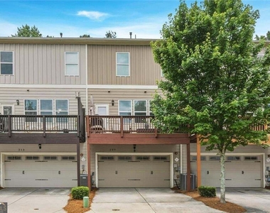 209 Aventine Lane - Photo Thumbnail 23