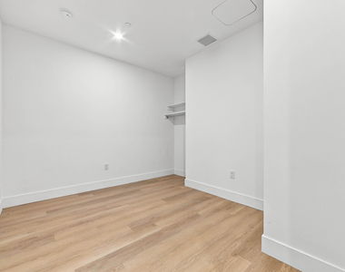 55 Broad Street - Photo Thumbnail 10