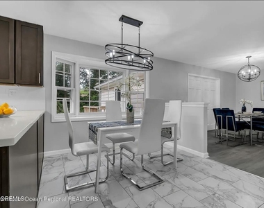 821 Bay Avenue - Photo Thumbnail 26
