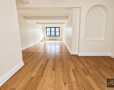 East 56 Street - Photo Thumbnail 1