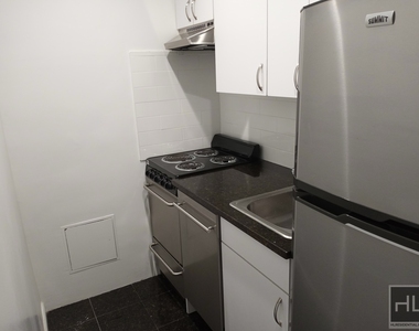 West 73rd Street - Photo Thumbnail 2