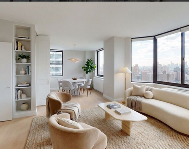 East 31st Street - Photo Thumbnail 2