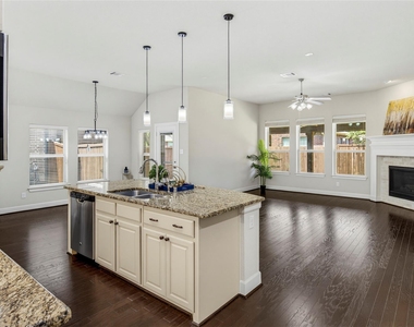 5928 Silverton Avenue - Photo Thumbnail 14