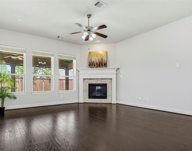5928 Silverton Avenue - Photo Thumbnail 19