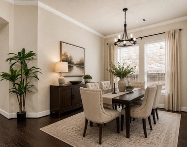 5928 Silverton Avenue - Photo Thumbnail 9