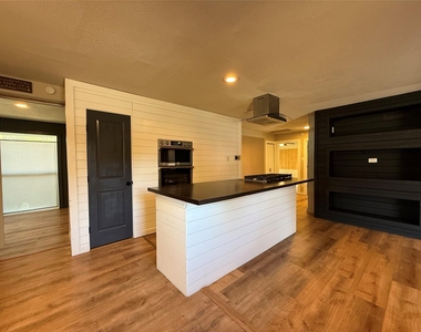 2703 Downing Avenue - Photo Thumbnail 20