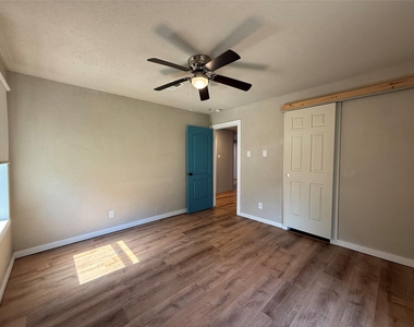 2703 Downing Avenue - Photo Thumbnail 9