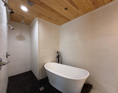 2703 Downing Avenue - Photo Thumbnail 15