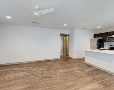 6304 Prospect Avenue - Photo Thumbnail 2