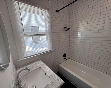 5617 Victor Street - Photo Thumbnail 6