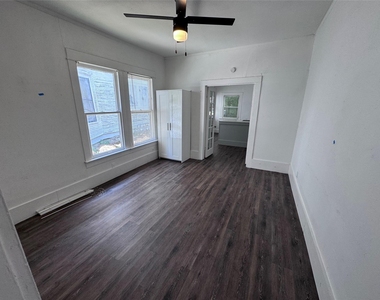 5617 Victor Street - Photo Thumbnail 9