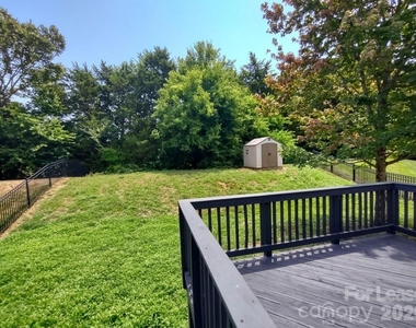 10114 Whiteburn Court - Photo Thumbnail 24