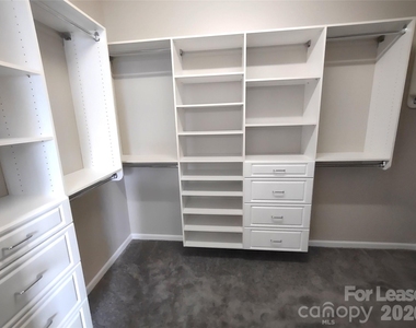 10114 Whiteburn Court - Photo Thumbnail 22