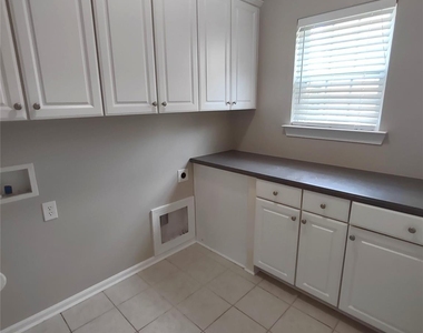 10114 Whiteburn Court - Photo Thumbnail 23