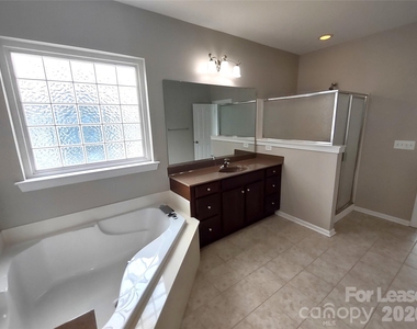 10114 Whiteburn Court - Photo Thumbnail 21