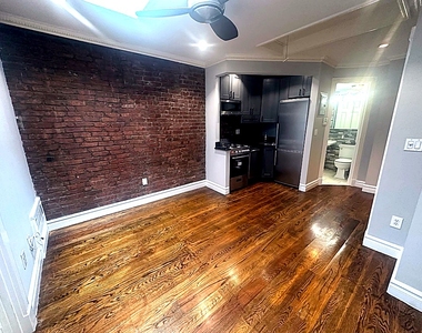 West 14th Street — 2 Bed - Photo Thumbnail 5