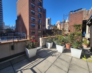 170 East 92nd Street - Photo Thumbnail 14