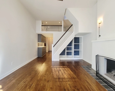 170 East 92nd Street - Photo Thumbnail 3