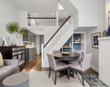 170 East 92nd Street - Photo Thumbnail 2