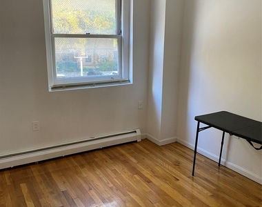 13635 35th Avenue - Photo Thumbnail 1