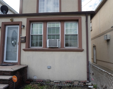 11642 142nd Street - Photo Thumbnail 1