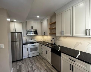40-2f E 15 Street - Photo Thumbnail 2