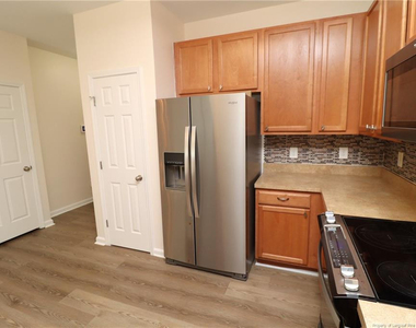 1330 Stone Manor Drive - Photo Thumbnail 9