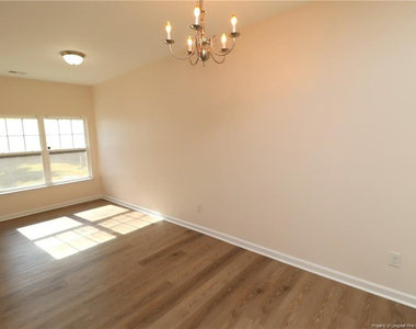 1330 Stone Manor Drive - Photo Thumbnail 10