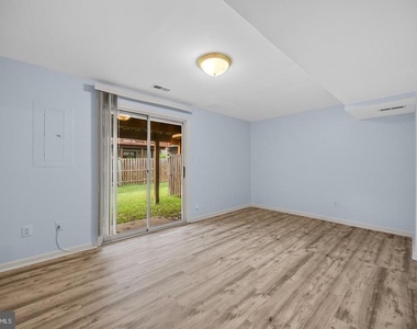 14720 Grobie Pond Lane - Photo Thumbnail 24
