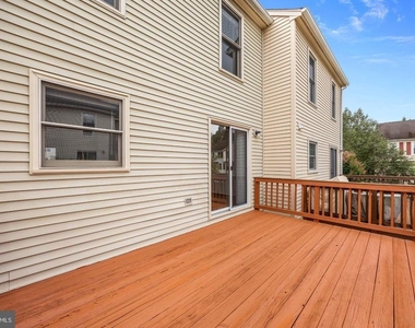14720 Grobie Pond Lane - Photo Thumbnail 33
