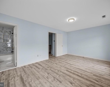 14720 Grobie Pond Lane - Photo Thumbnail 23