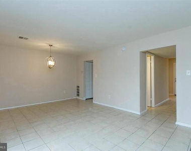 1198 Dublin Place - Photo Thumbnail 7