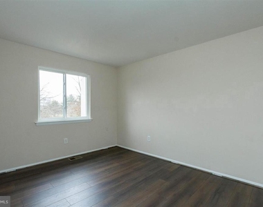 1198 Dublin Place - Photo Thumbnail 12
