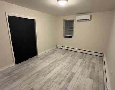 9509 Clark Street - Photo Thumbnail 9