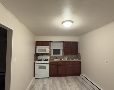 9509 Clark Street - Photo Thumbnail 2