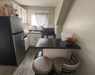 339 Glenwood Avenue - Photo Thumbnail 5