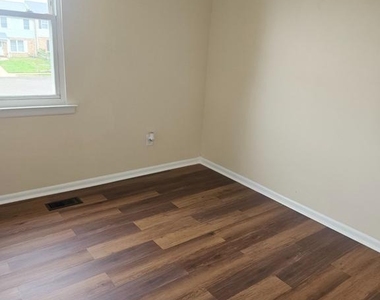 6341 Congress Court - Photo Thumbnail 11