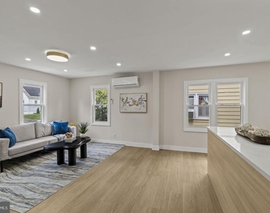 137 Ardsley Ave - Photo Thumbnail 6